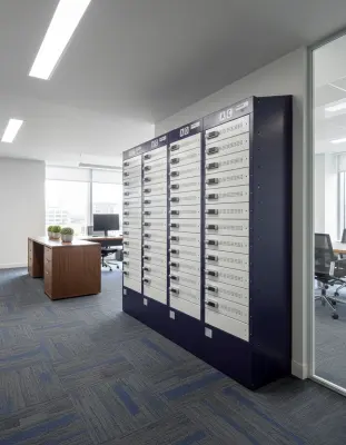 Diplomat™ Basic Locker