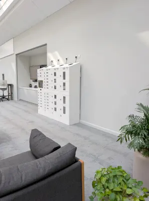 Diplomat™ Pro Smart Locker Corporate Office in Glasgow.