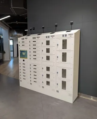 Diplomat™ Pro Smart Locker Corporate Office in Sunderland