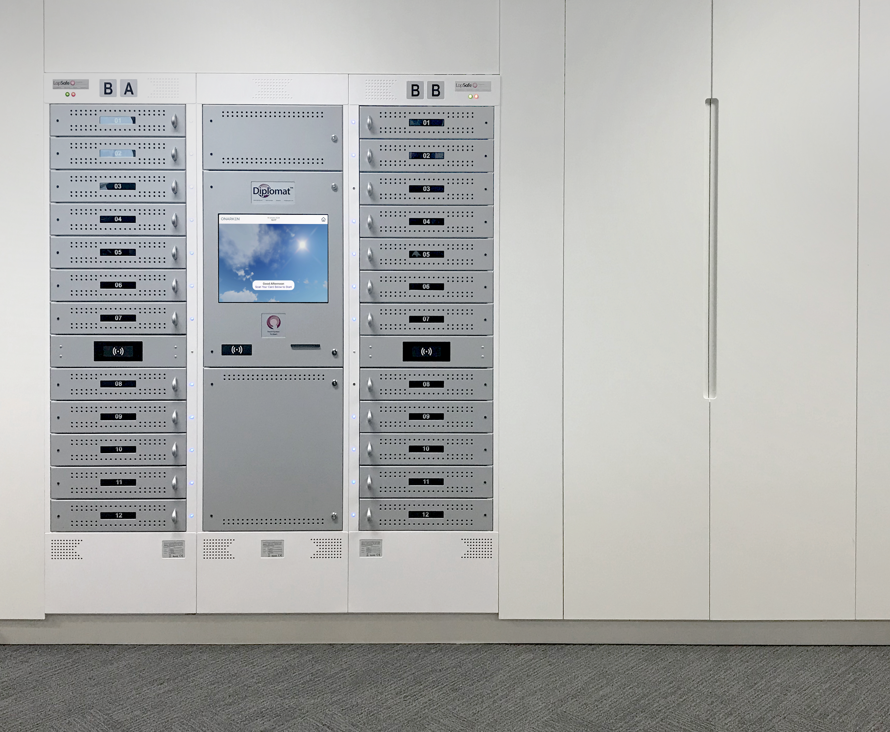 Diplomat™ Pro Smart Locker 