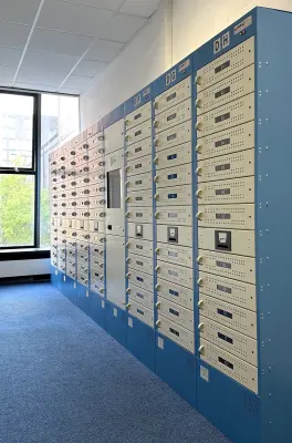 Diplomat™ Pro Smart Locker Manchester