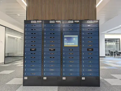 Diplomat™ Pro Smart Locker University College Birmingham Sixth Form Centre 